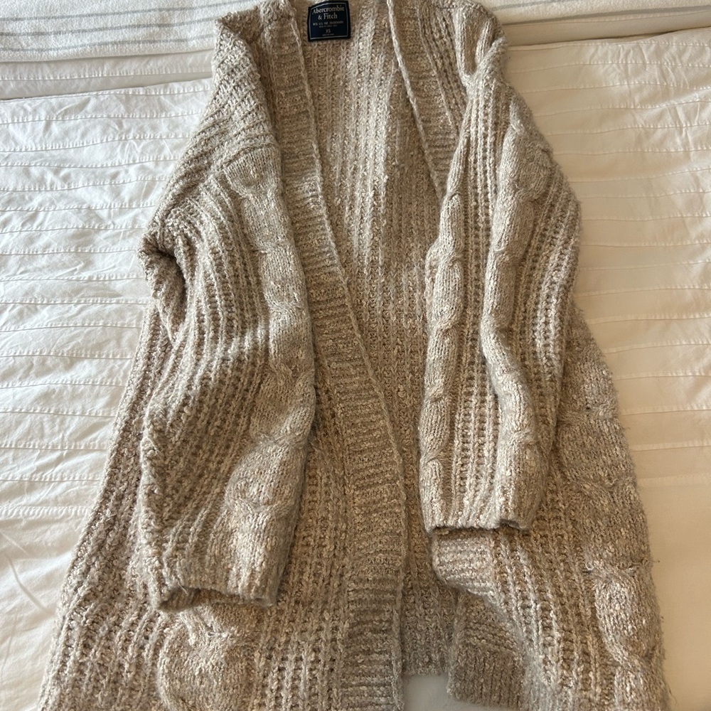 Abercrombie & Fitch Beige Knit Cardigan